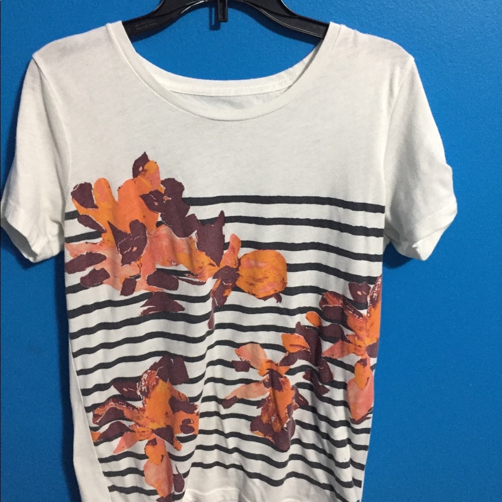 Flower tee